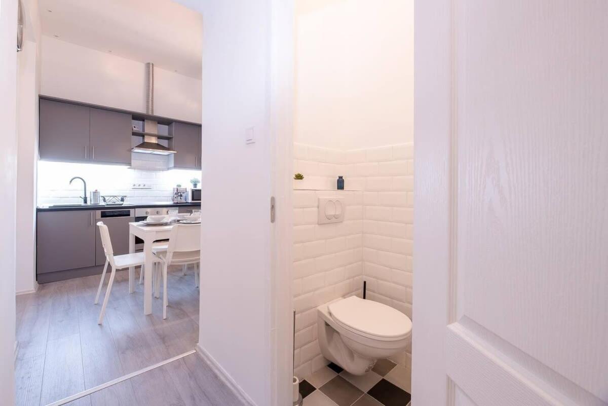 Central Brand New And Modern Apartment Budapest Exteriör bild