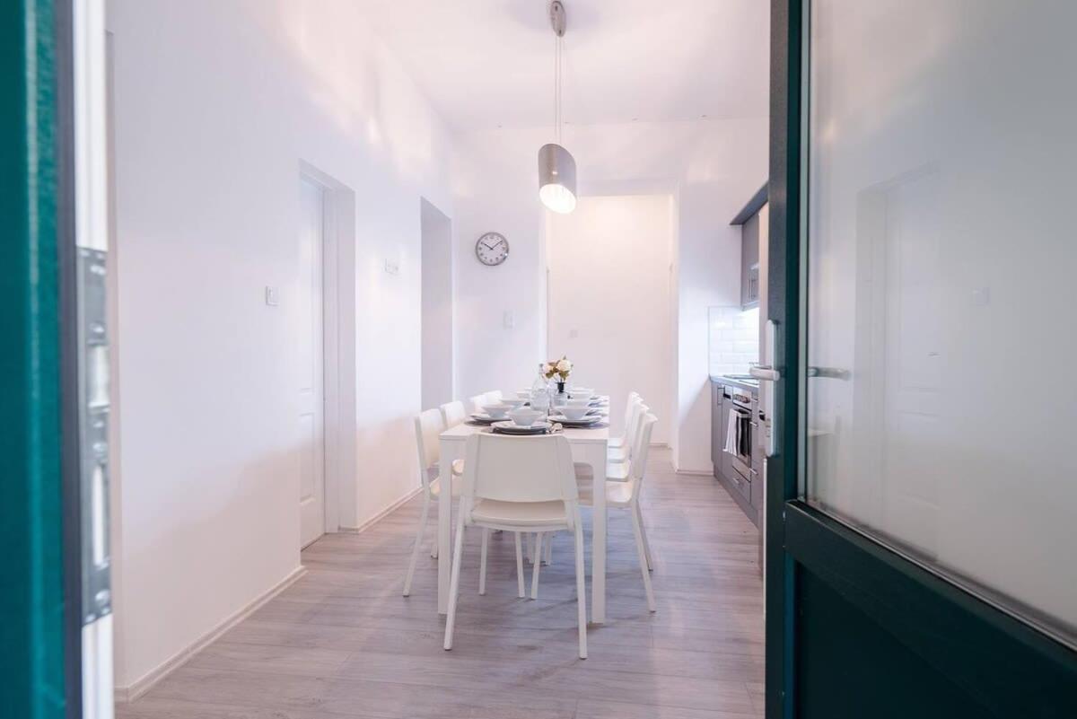 Central Brand New And Modern Apartment Budapest Exteriör bild