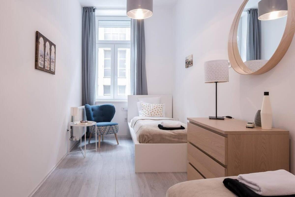 Central Brand New And Modern Apartment Budapest Exteriör bild